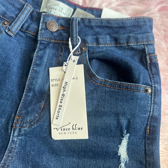 Vincent blue New York Jean shorts. - Picture 4 of 4